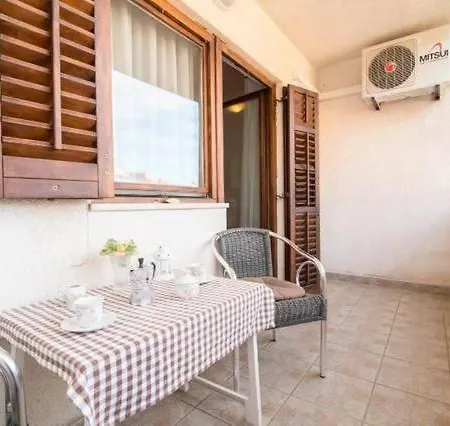 Bright Cozy Near Sea * Pula